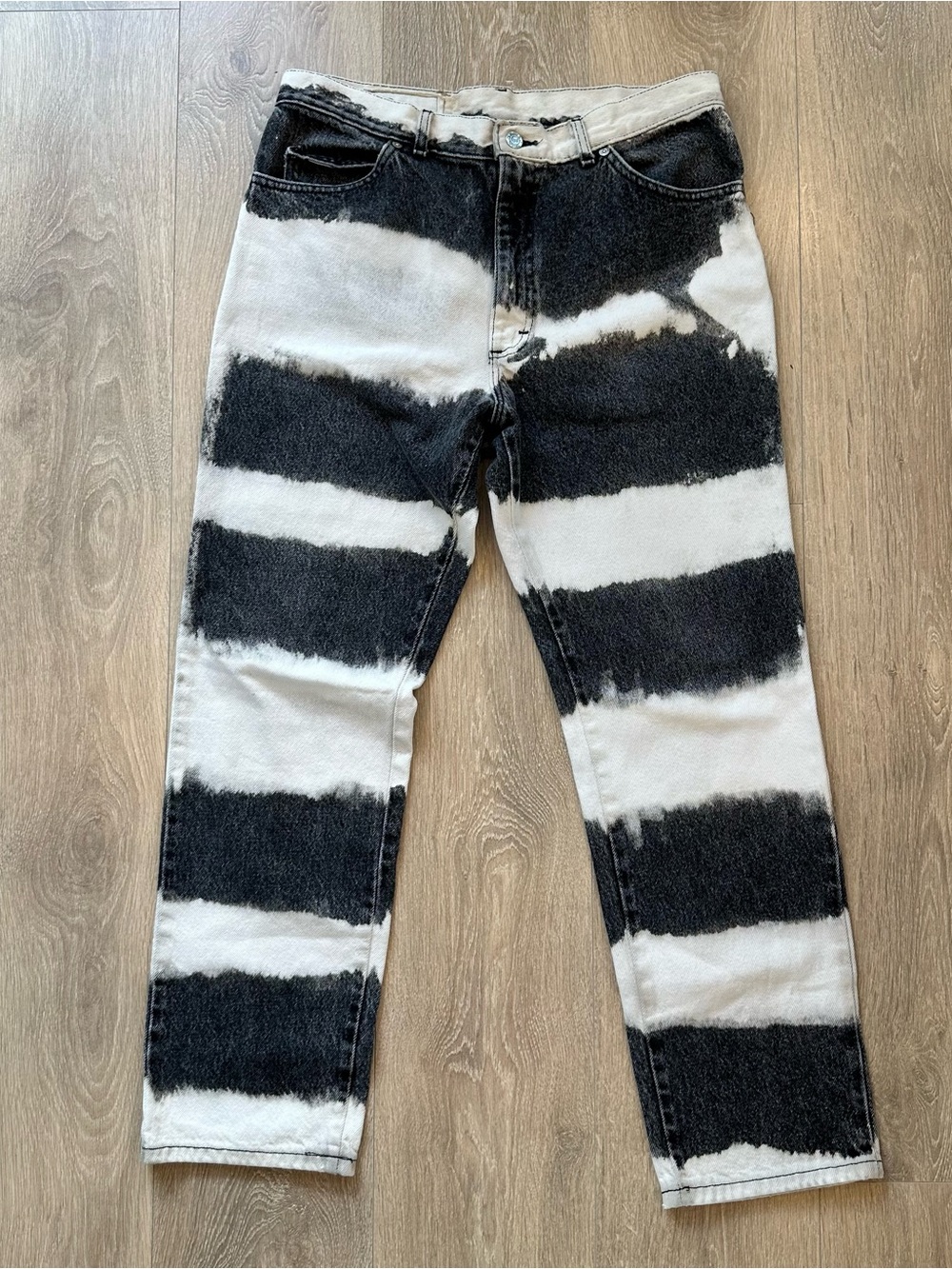 Spa Boy Men's Black and White Tye Die Striped Straight Jeans